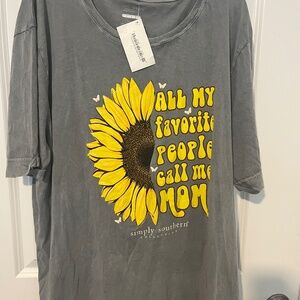Simply Southern Short Sleeve Graphic Tee O/S